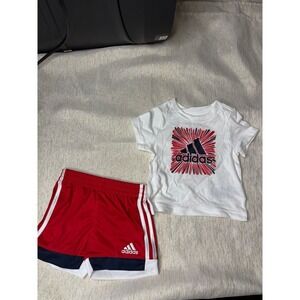 NWT Adidas, two piece set size 3 months